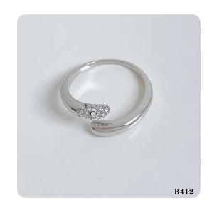 Serpentine Aura Ring