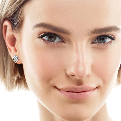 Thunder Moissanite Ear Studs