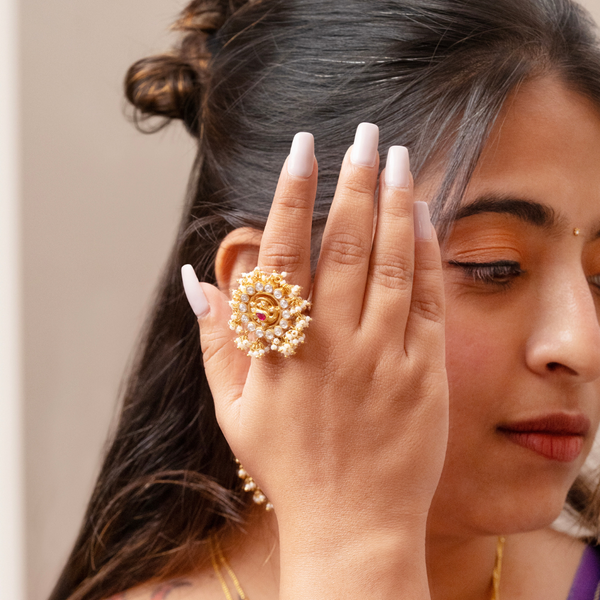 Silver Swan Pearl Ring
