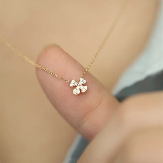 Artificial Gemstones Inlay Flower Pendant Necklace