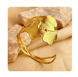 Elegant Hawaiian Leaf Bracelet