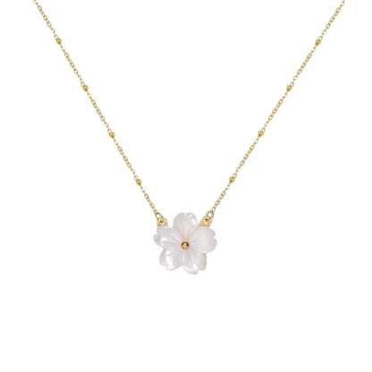 Sweet White Flower Necklace